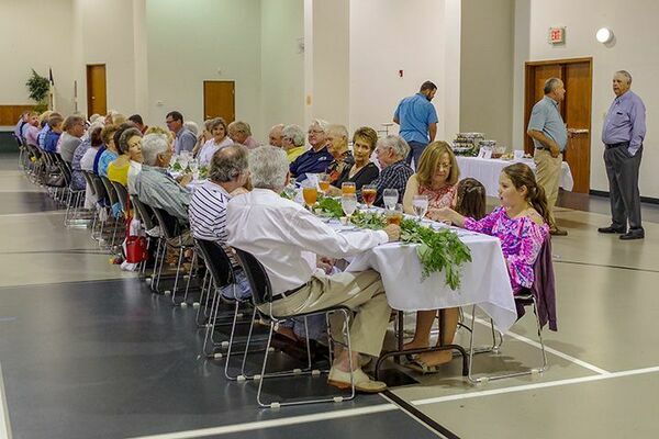 A large group was in attendance for this year’s Hickman County Farm to Fork Dinner Aug. 10. (Photo by Becky Meadows)