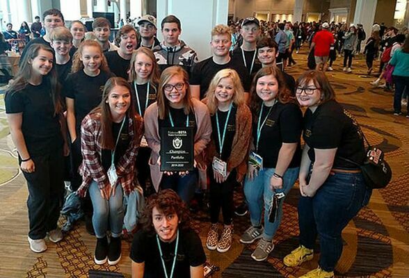 SFHS BETA CLUB ON TO NATIONALS