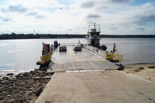 LOW WATER ON THE MISSISSIPPI CLOSES HICKMAN DORENA FERRY