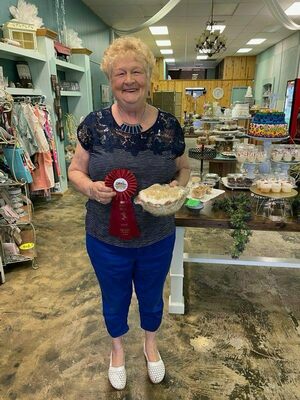 Wanda Costa of Fulton, won second place in the pudding category for her fabulous banana pudding.