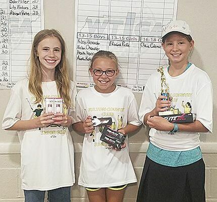 JUNIOR GOLF WINNERS AT FULTON COUNTRY CLUB – Winners in the 10-12 girls’ age group were, left to right, Alyssa Nanney, third; Piper Lusk, second; and Brooke Ketchum, first. (Photo submitted)